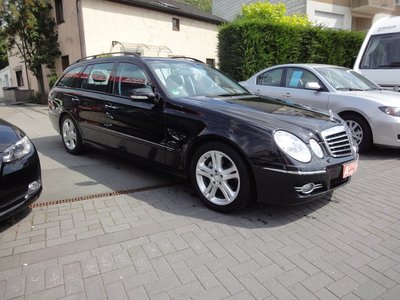 LHD MERCEDES E CLASS